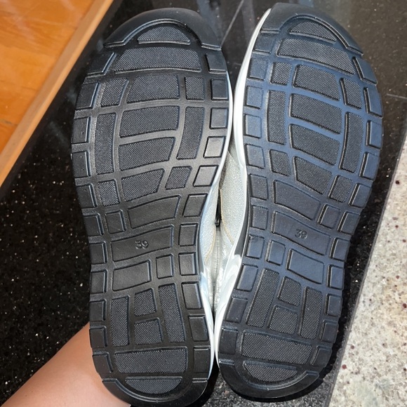 Silver sneakers - Picture 6 of 6